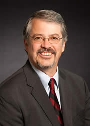 思科全球副總裁、云計算首席技術官Lew Tucker